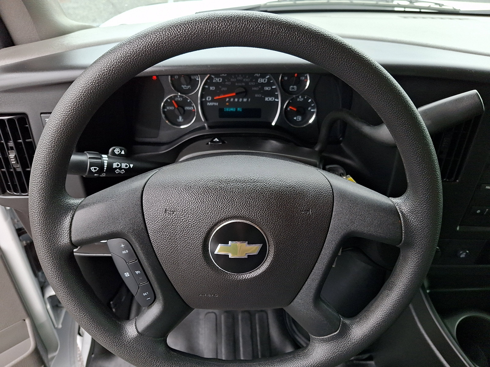 Certified 2025 Chevrolet Express 2500 w/ Enhanced Convenience Package RWD image 18
