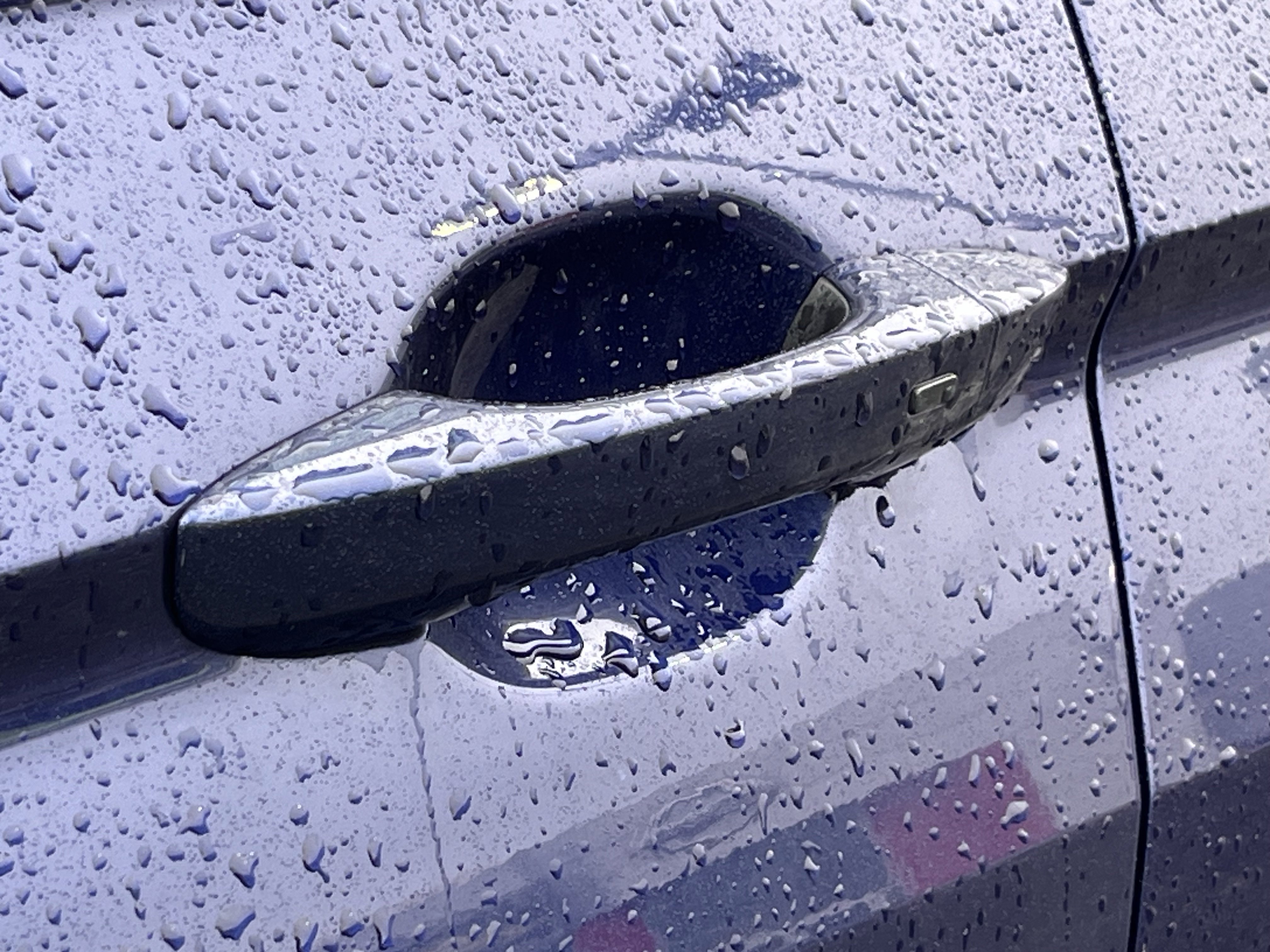 Used 2022 Volkswagen Tiguan SE AWD/4WD image 13