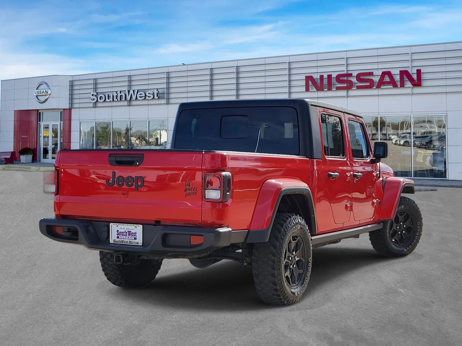 Used 2022 Jeep Gladiator Willys image 7