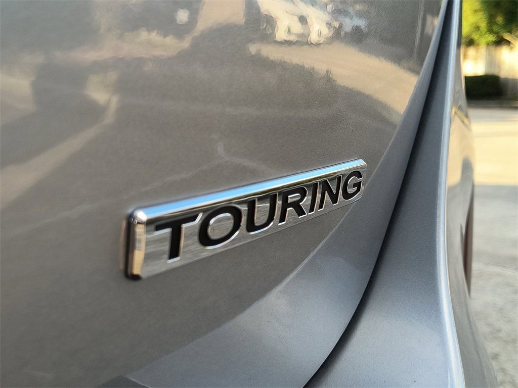 New 2026 Honda Odyssey Touring image 4