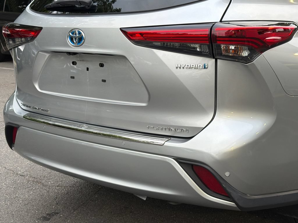 Used 2021 Toyota Highlander Platinum AWD/4WD image 5