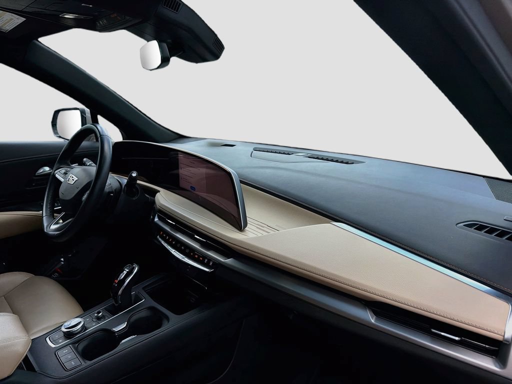 Certified 2025 Cadillac XT4 Premium Luxury FWD image 33