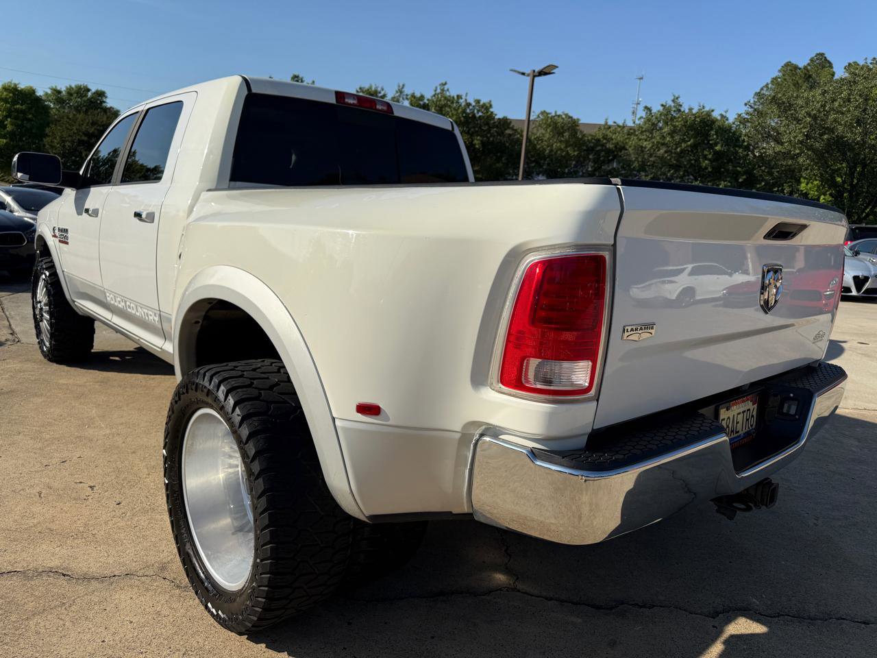 Used 2016 RAM 3500 Laramie RWD image 3