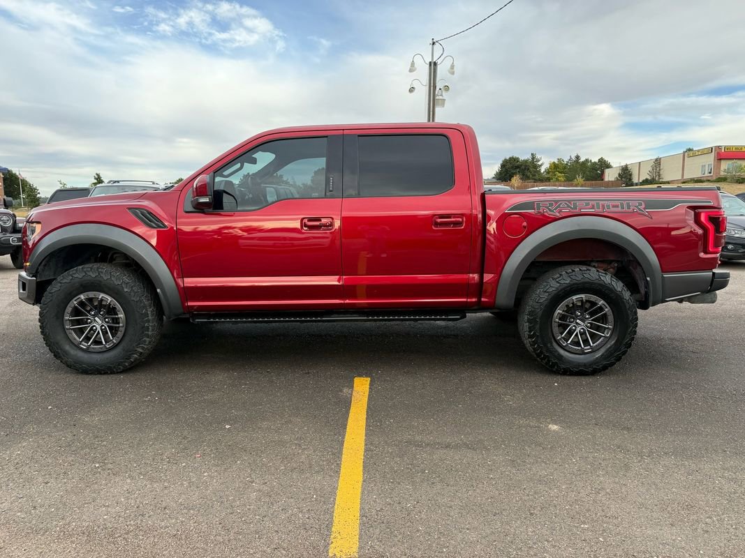 Used 2019 Ford F150 Raptor w/ Equipment Group 802A Luxury image 6