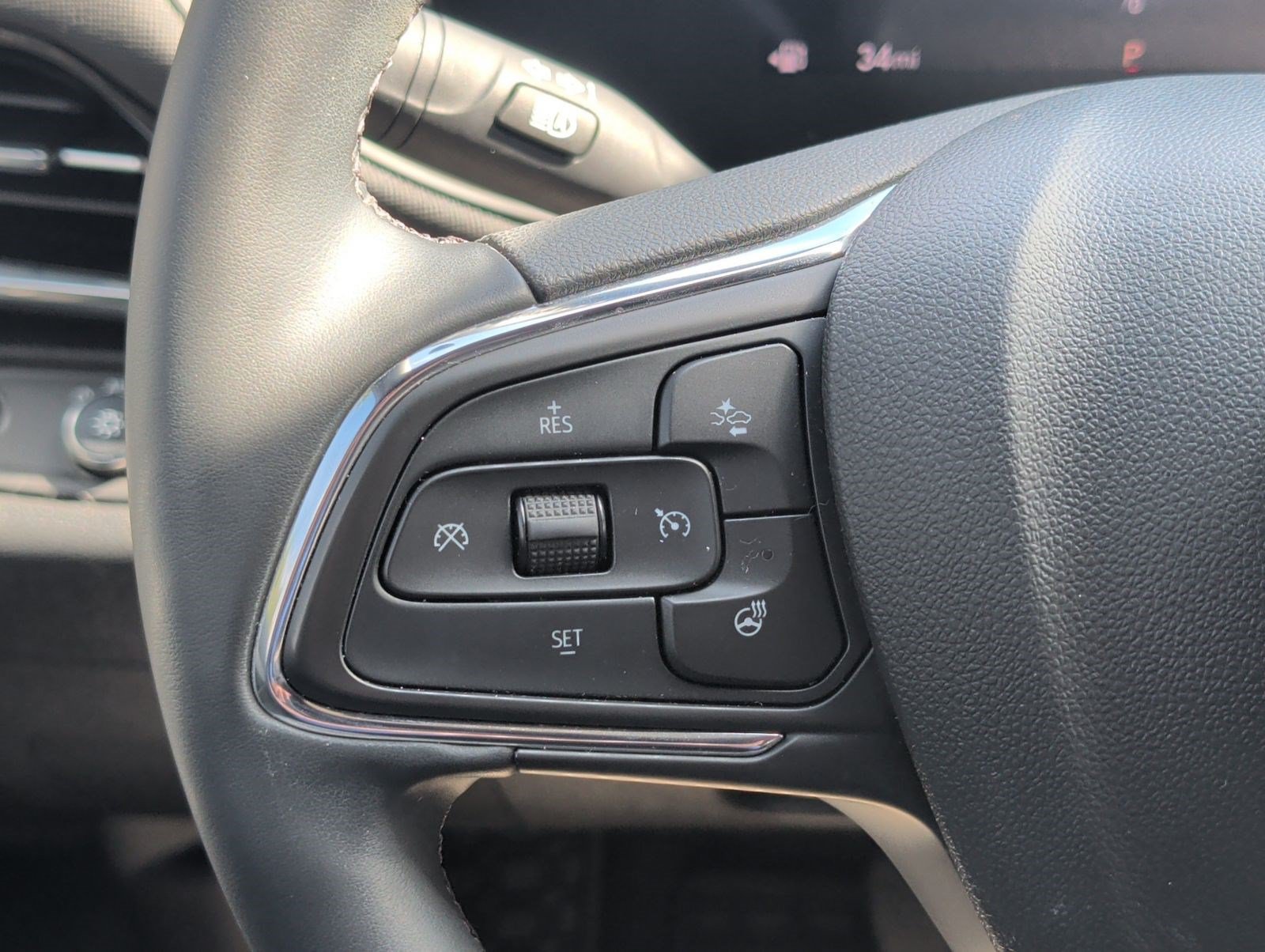 Used 2025 Buick Envista Avenir FWD image 14