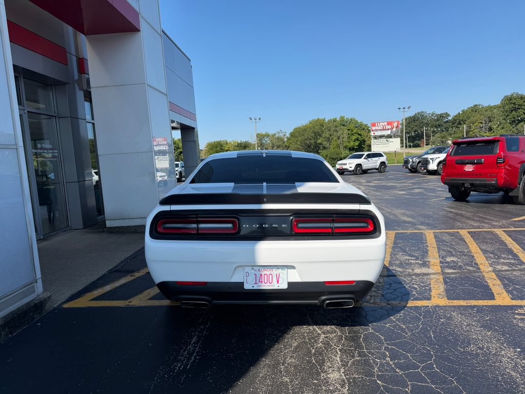 Used 2016 Dodge Challenger R/T Plus RWD image 6