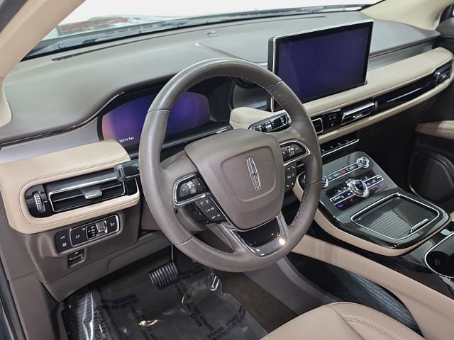 Certified 2022 Lincoln Nautilus AWD w/ Premium Package image 13