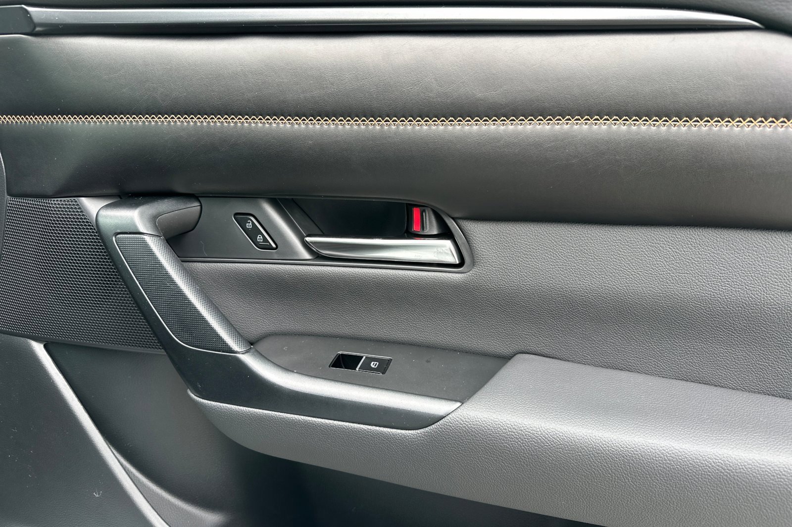 Used 2025 MAZDA CX-50 2.5 Hybrid w/ Cargo Package image 21