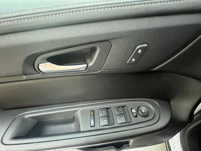 Used 2017 Chevrolet Traverse LT AWD/4WD image 25