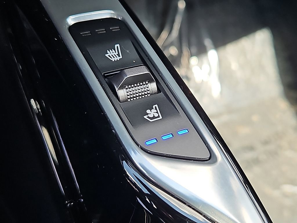 Used 2024 Kia Sorento SX Prestige image 24