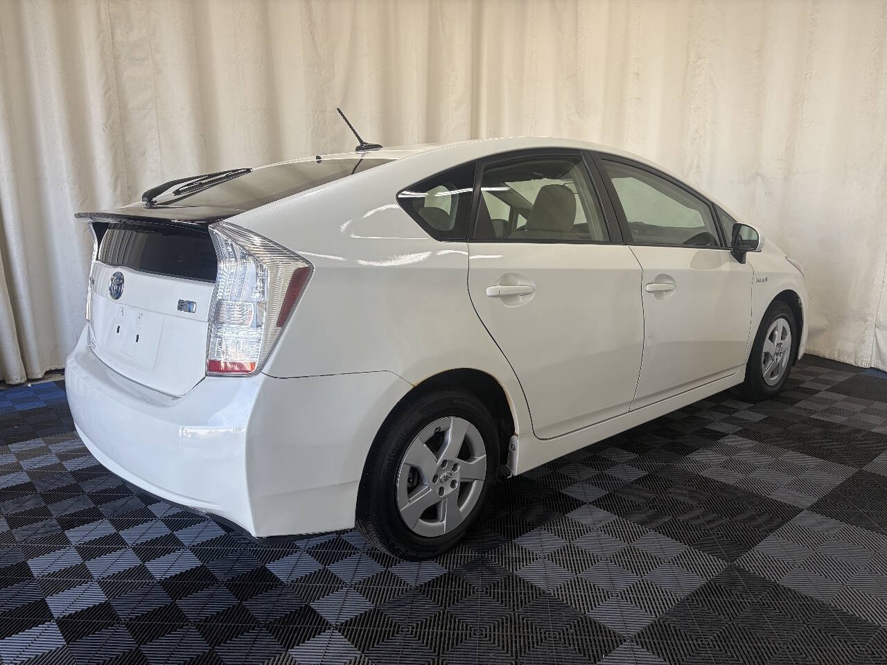 Used 2010 Toyota Prius Five FWD image 6