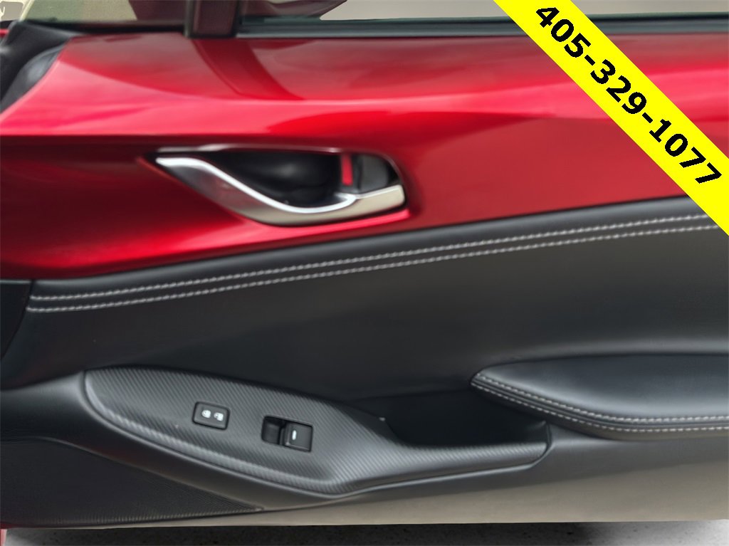 Used 2020 MAZDA MX-5 Miata RF Grand Touring image 9