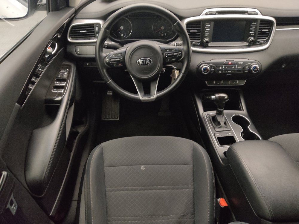 Used 2018 Kia Sorento FWD image 22