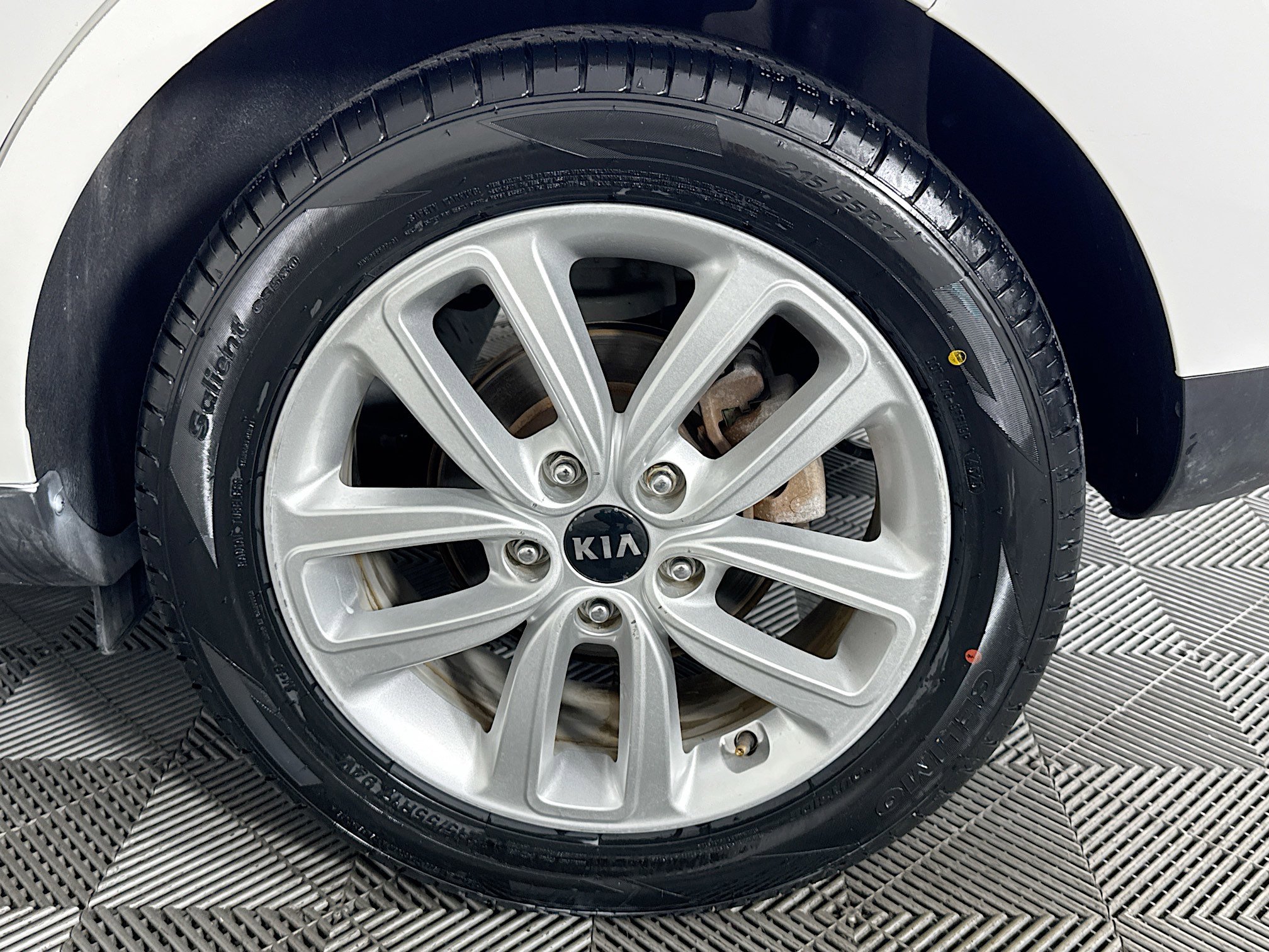 Used 2018 Kia Soul + FWD image 35