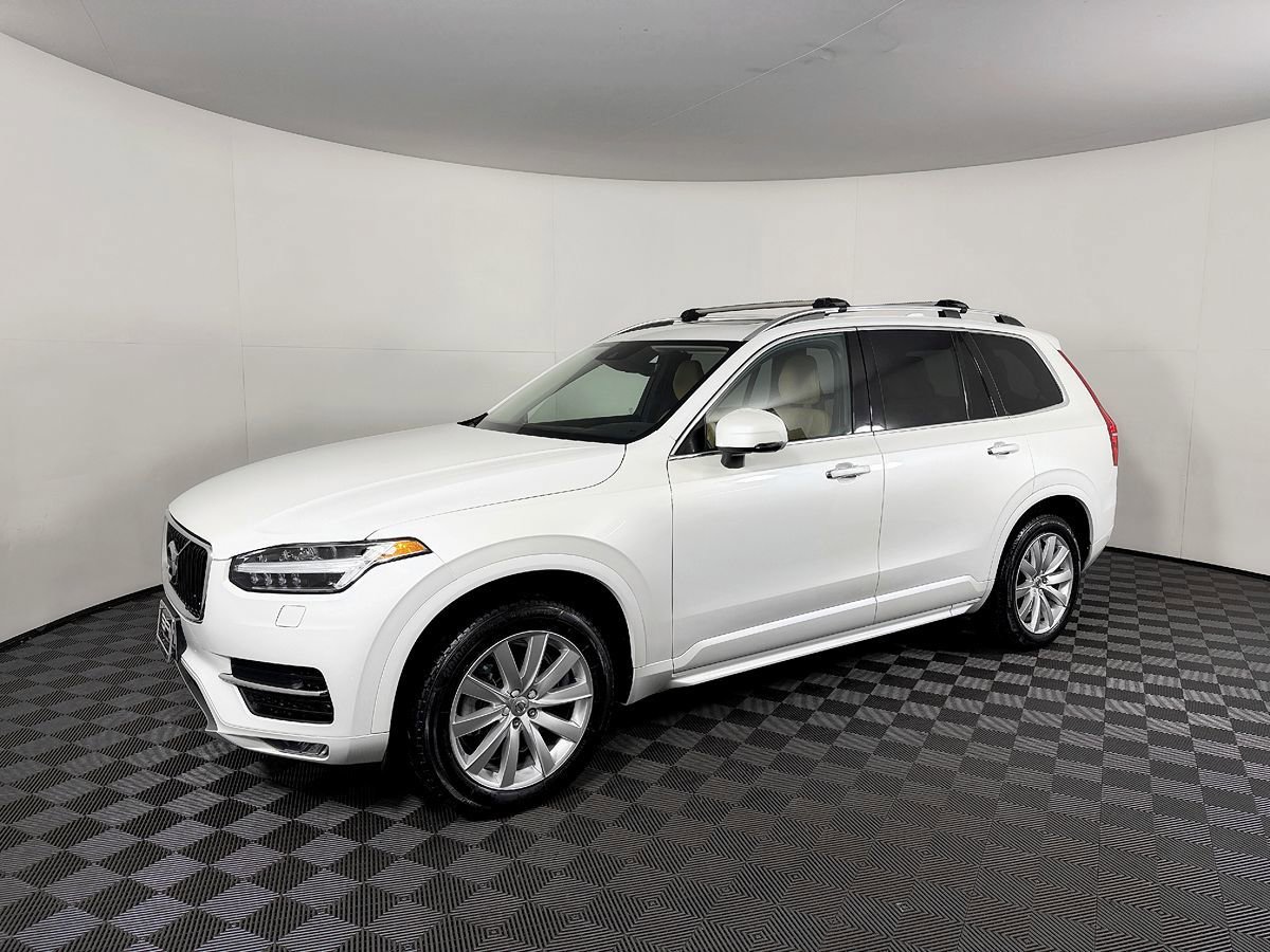 Used 2016 Volvo XC90 T6 Momentum w/ Momentum Plus Package AWD/4WD image 2