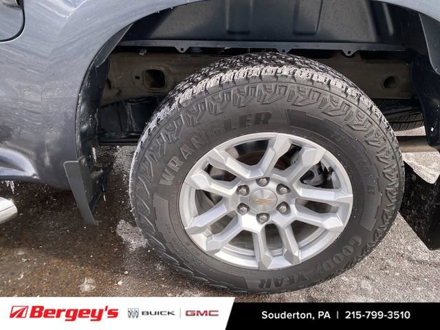 Used 2020 Chevrolet Silverado 1500 LT w/ All-Star Edition image 36