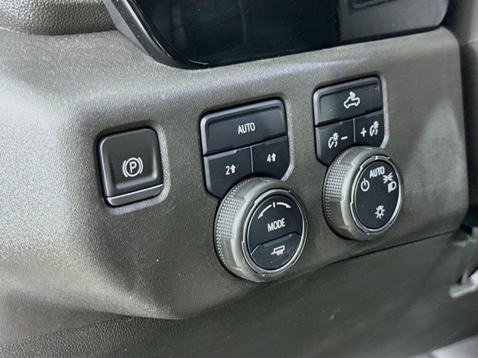 Used 2022 Chevrolet Silverado 1500 LT AWD/4WD image 15
