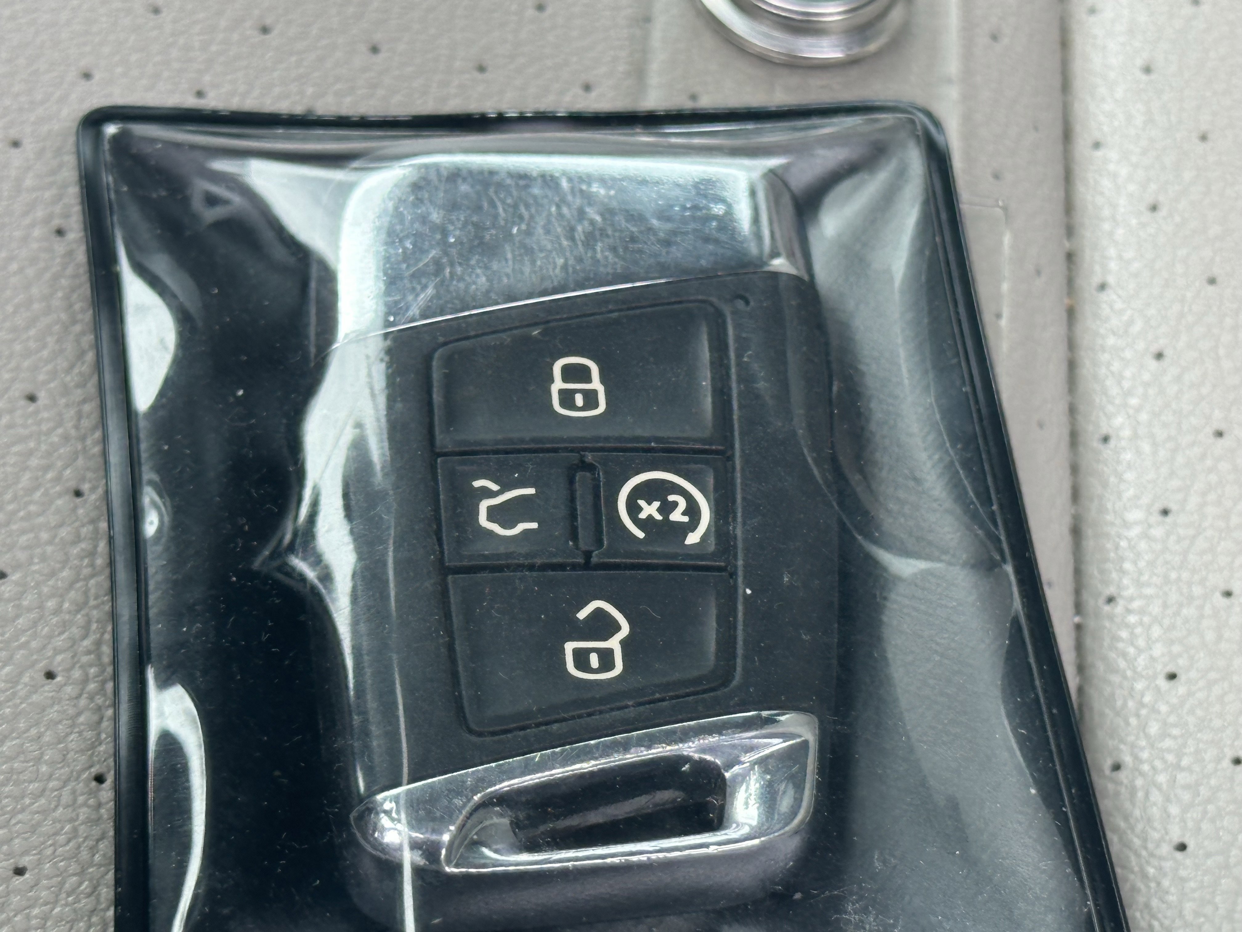 Used 2022 Volkswagen Atlas SE w/ Black Wheel Package image 43