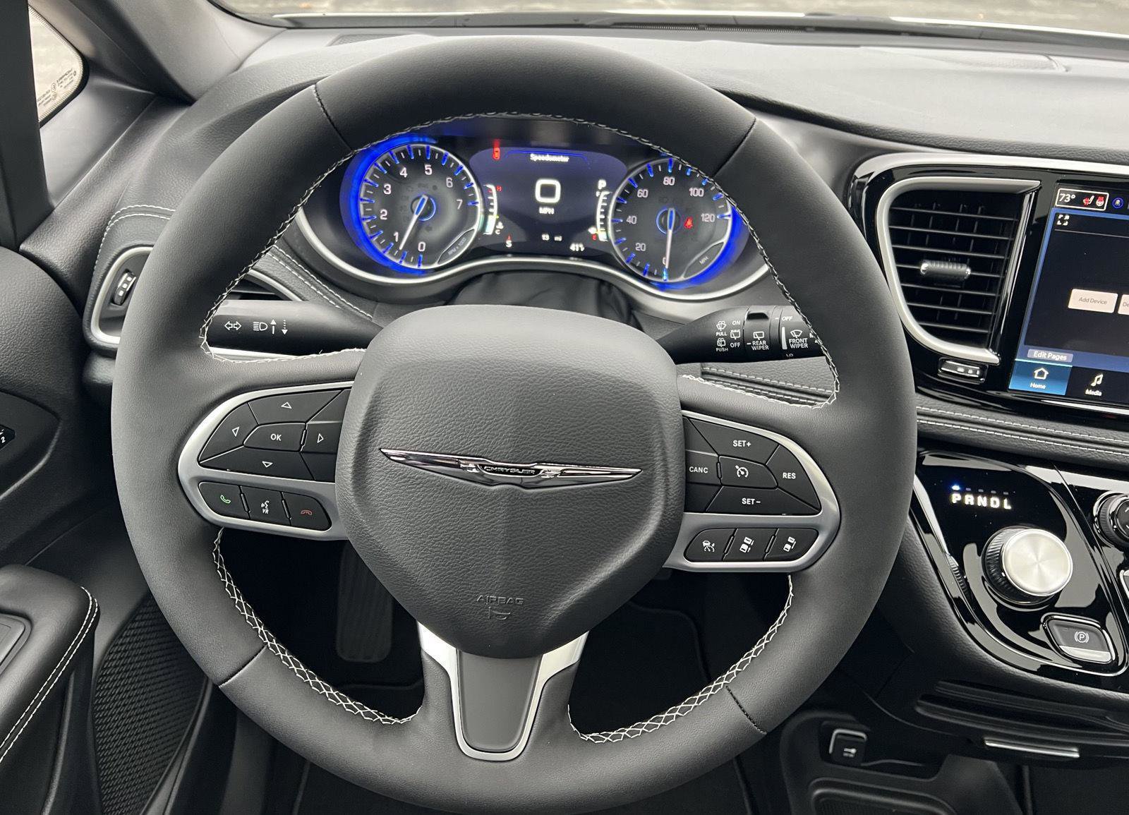 New 2026 Chrysler Pacifica Select image 6