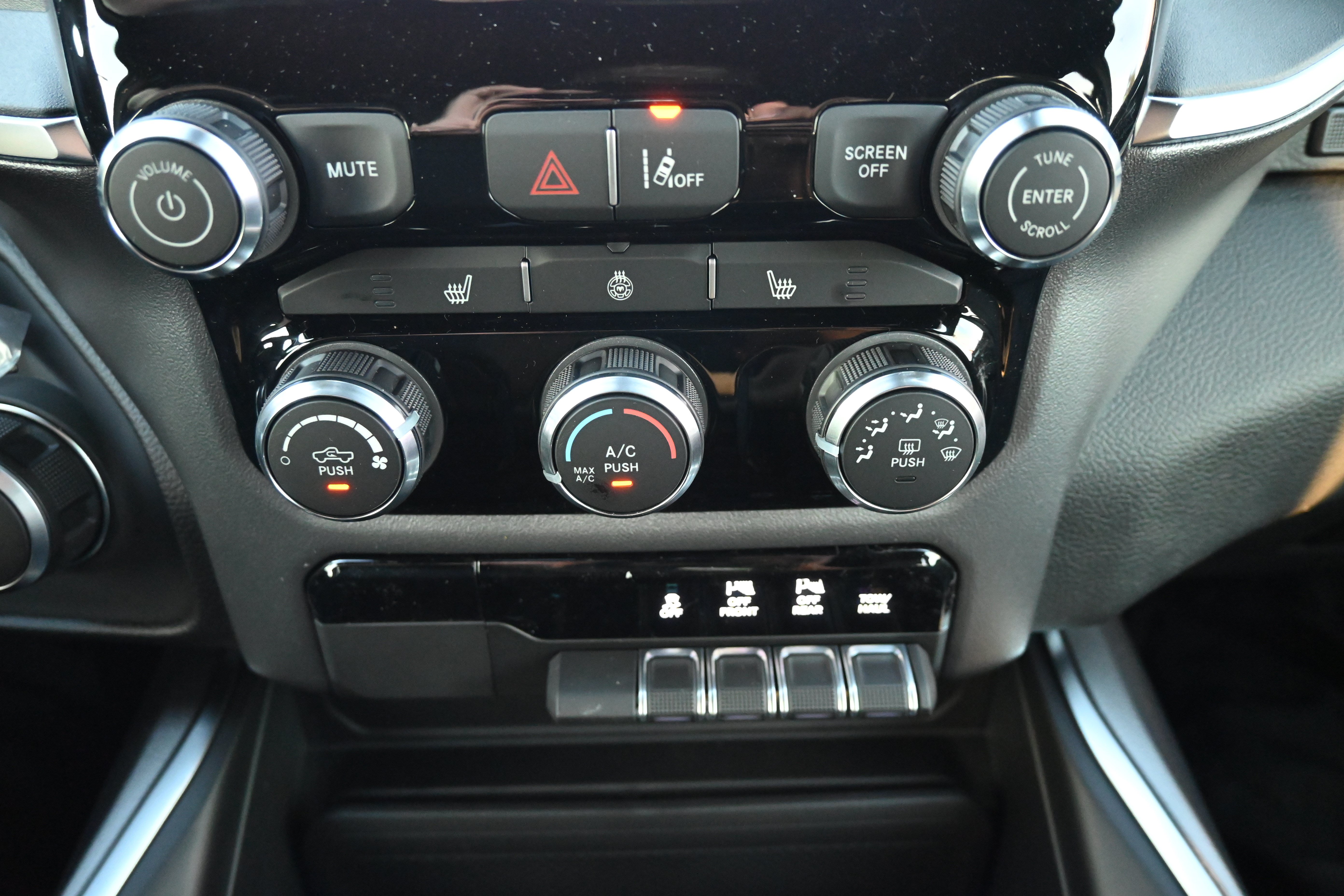 New 2026 RAM 1500 Big Horn w/ Night Edition RWD image 24