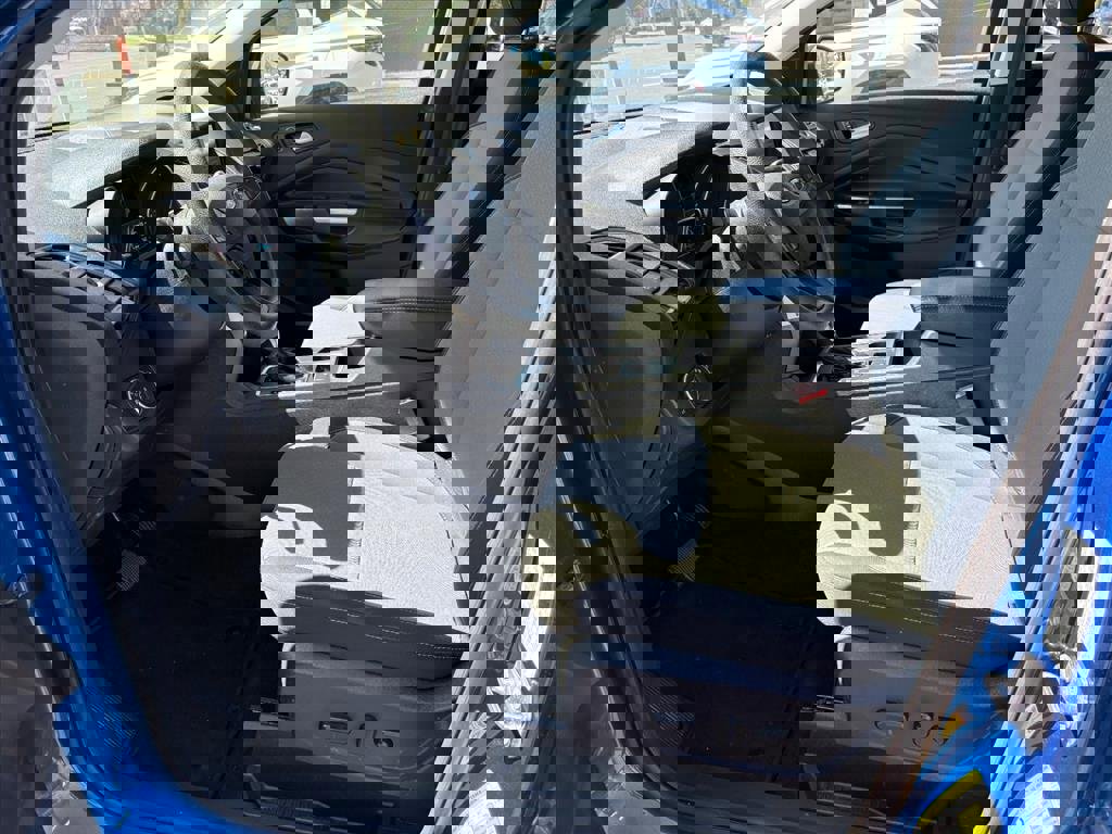 Used 2018 Ford Escape SE w/ SE Sync 3 Package image 12