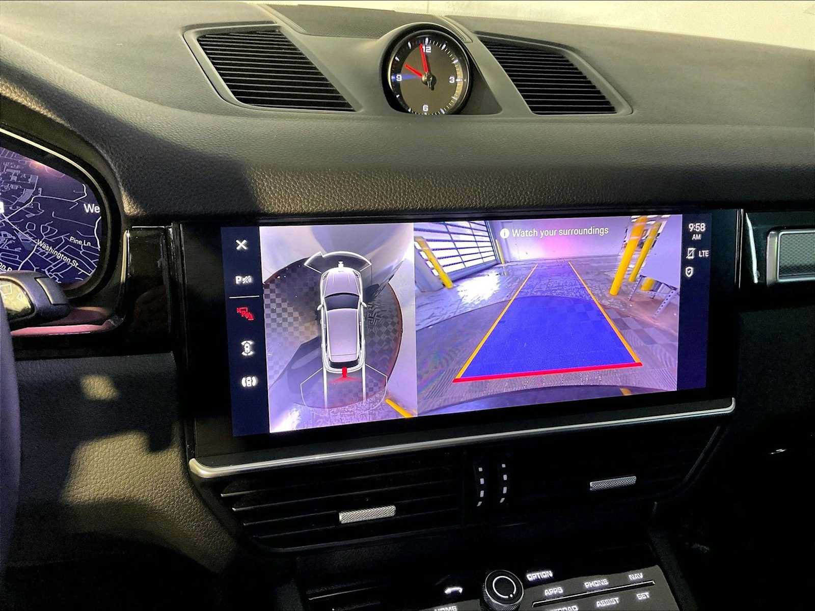 Certified 2023 Porsche Cayenne Platinum Edition AWD/4WD image 31