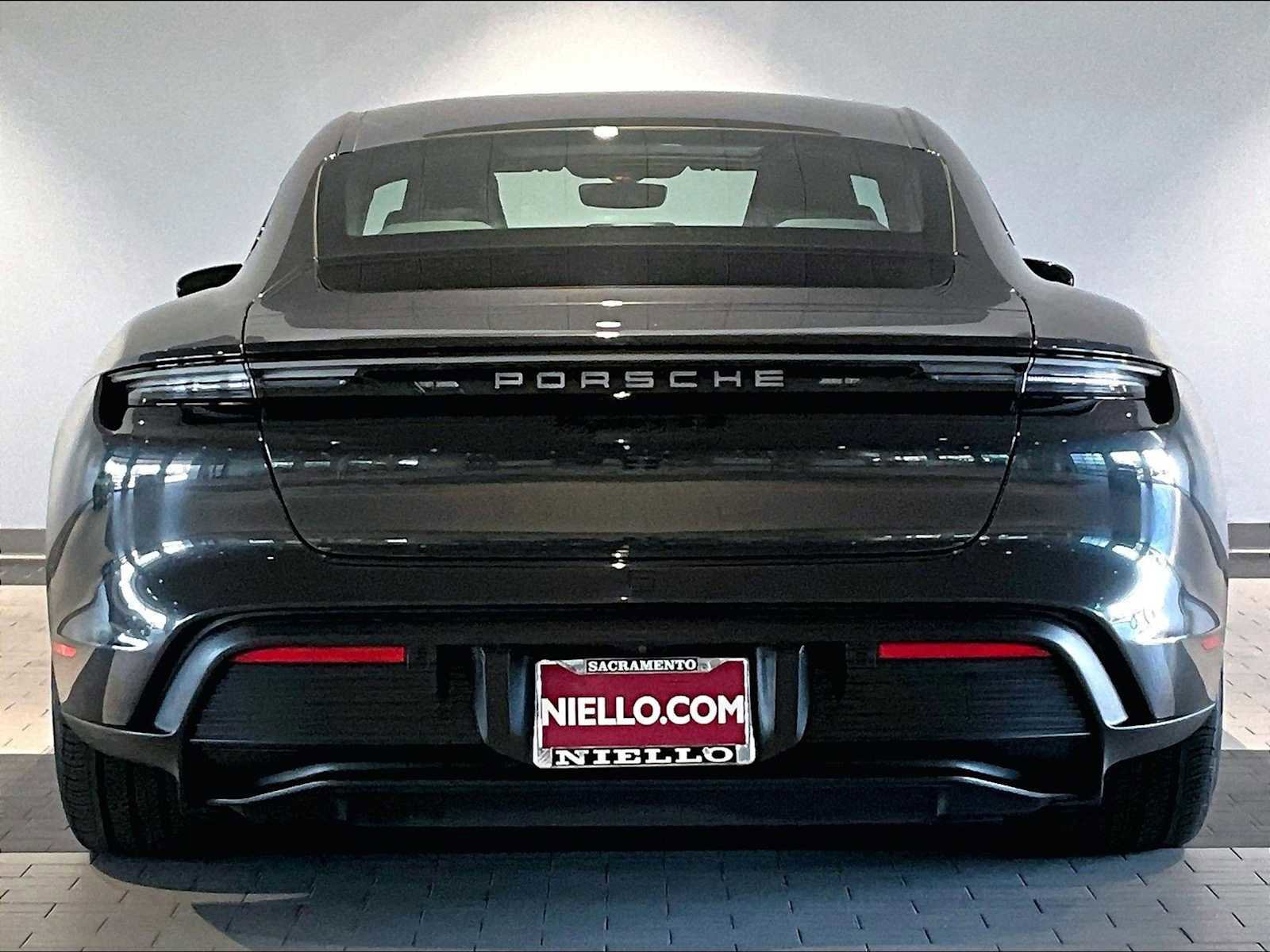 Used 2025 Porsche Taycan 4S image 9