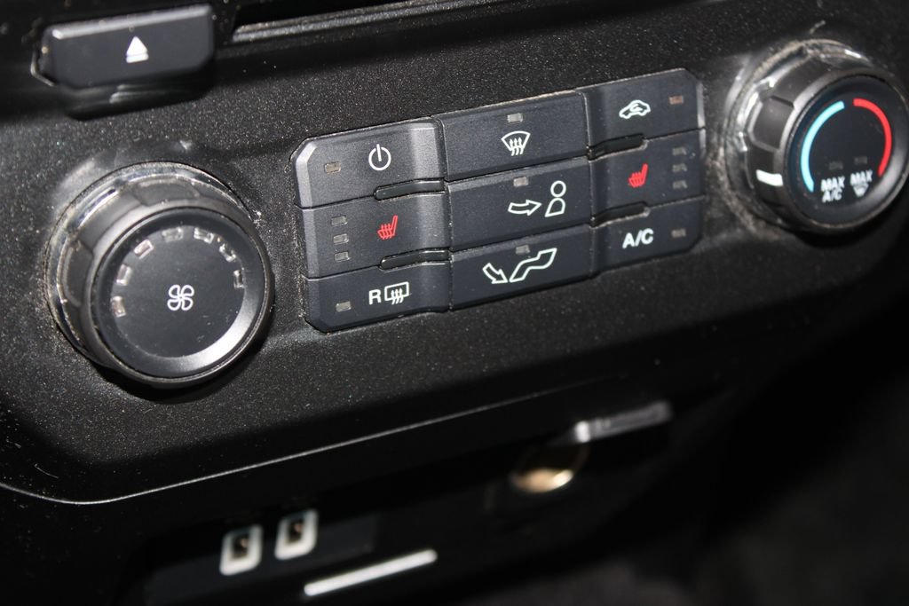 Used 2016 Ford F150 XLT w/ Equipment Group 302A Luxury AWD/4WD image 44