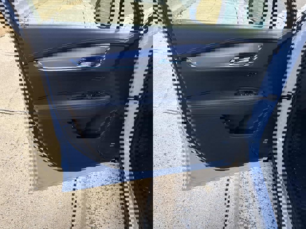 New 2025 Cadillac XT6 Luxury image 13