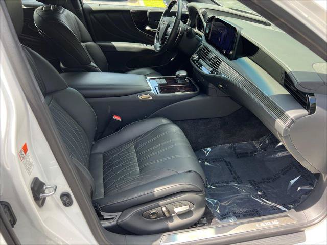 Certified 2023 Lexus LS 500 AWD w/ Luxury Package image 13