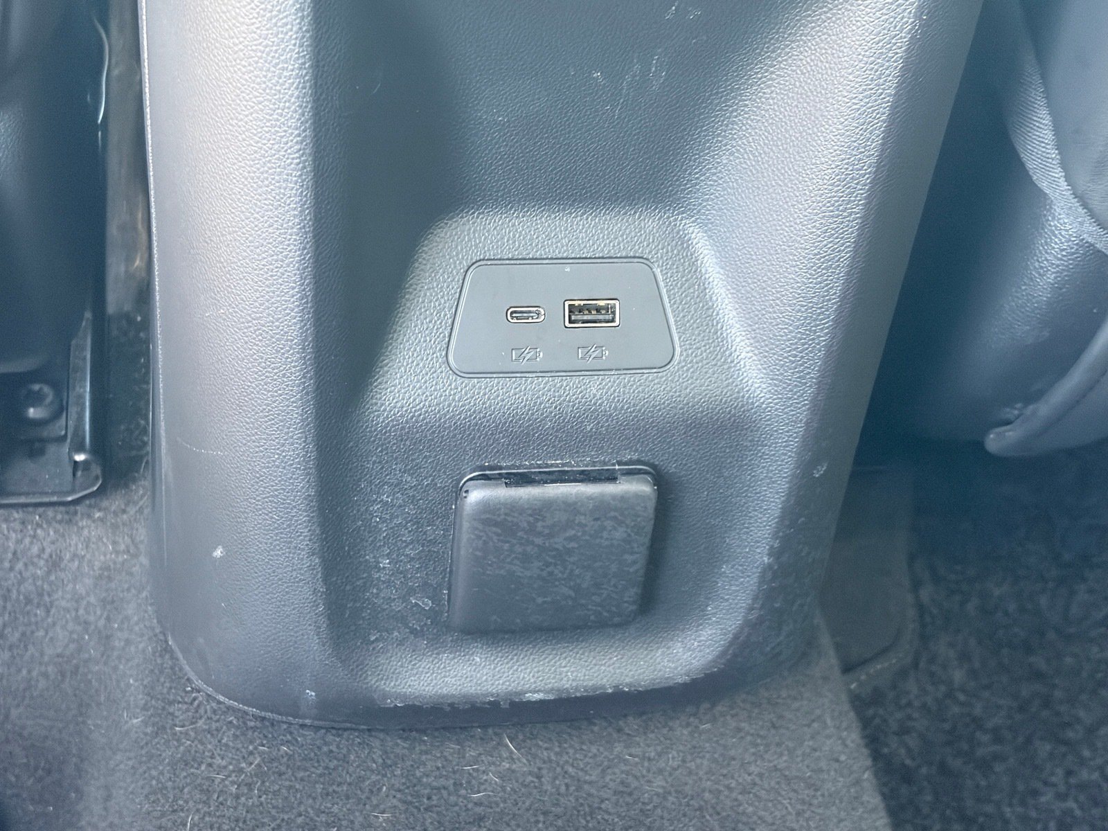 Used 2025 Buick Envision Avenir AWD/4WD image 13