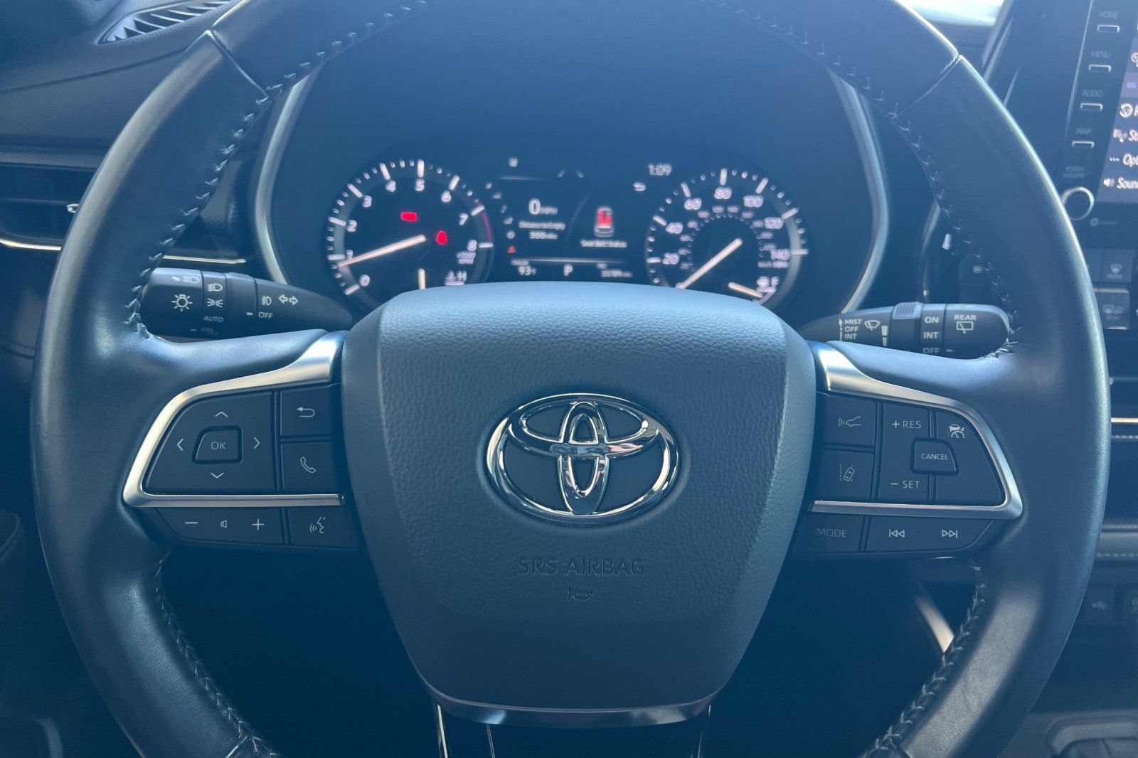 Certified 2021 Toyota Highlander XSE AWD/4WD image 21