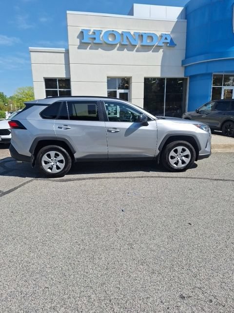 Used 2019 Toyota RAV4 LE w/ All Weather Liner Package AWD/4WD image 5