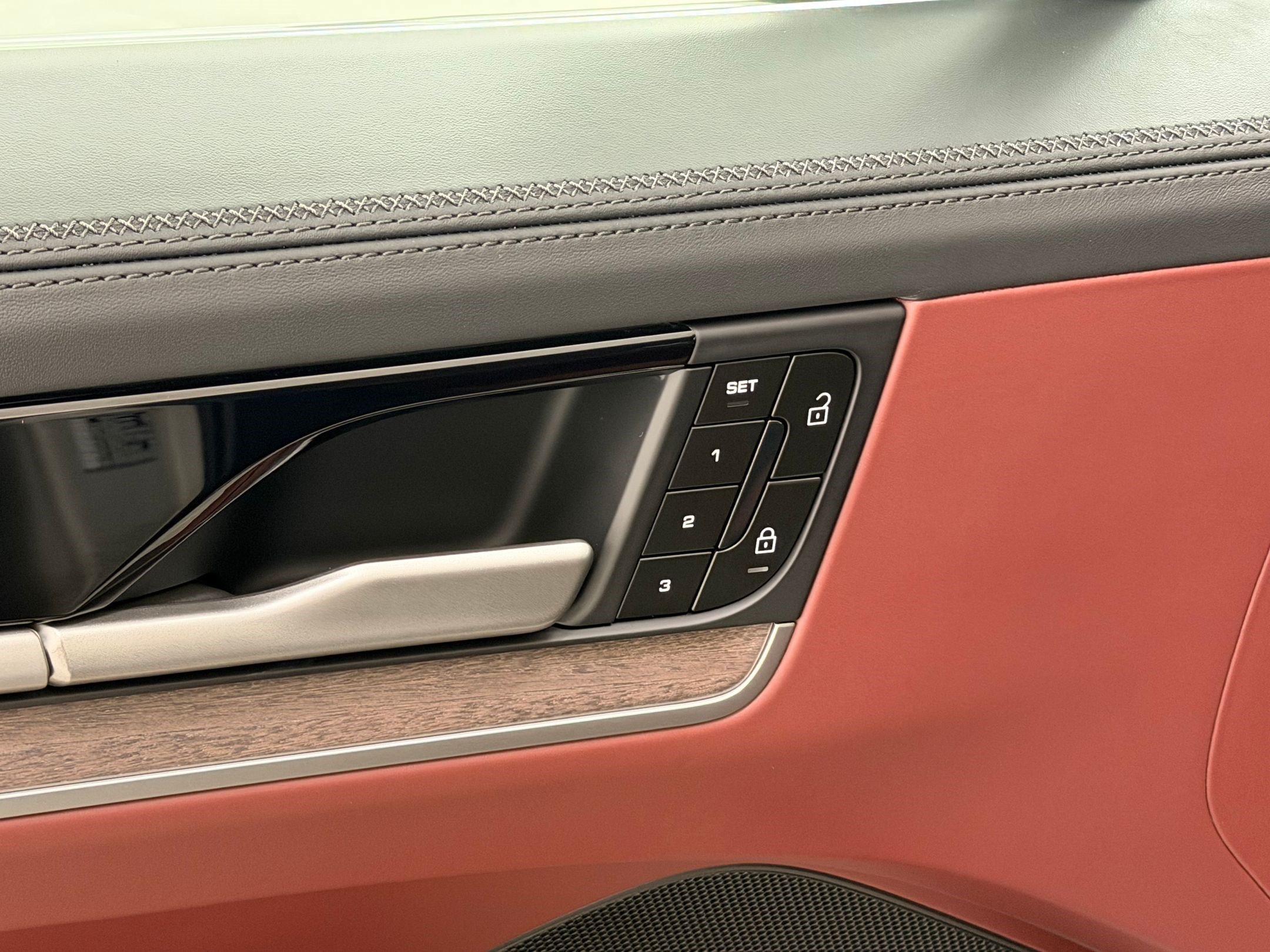 New 2026 Porsche Cayenne AWD/4WD image 27