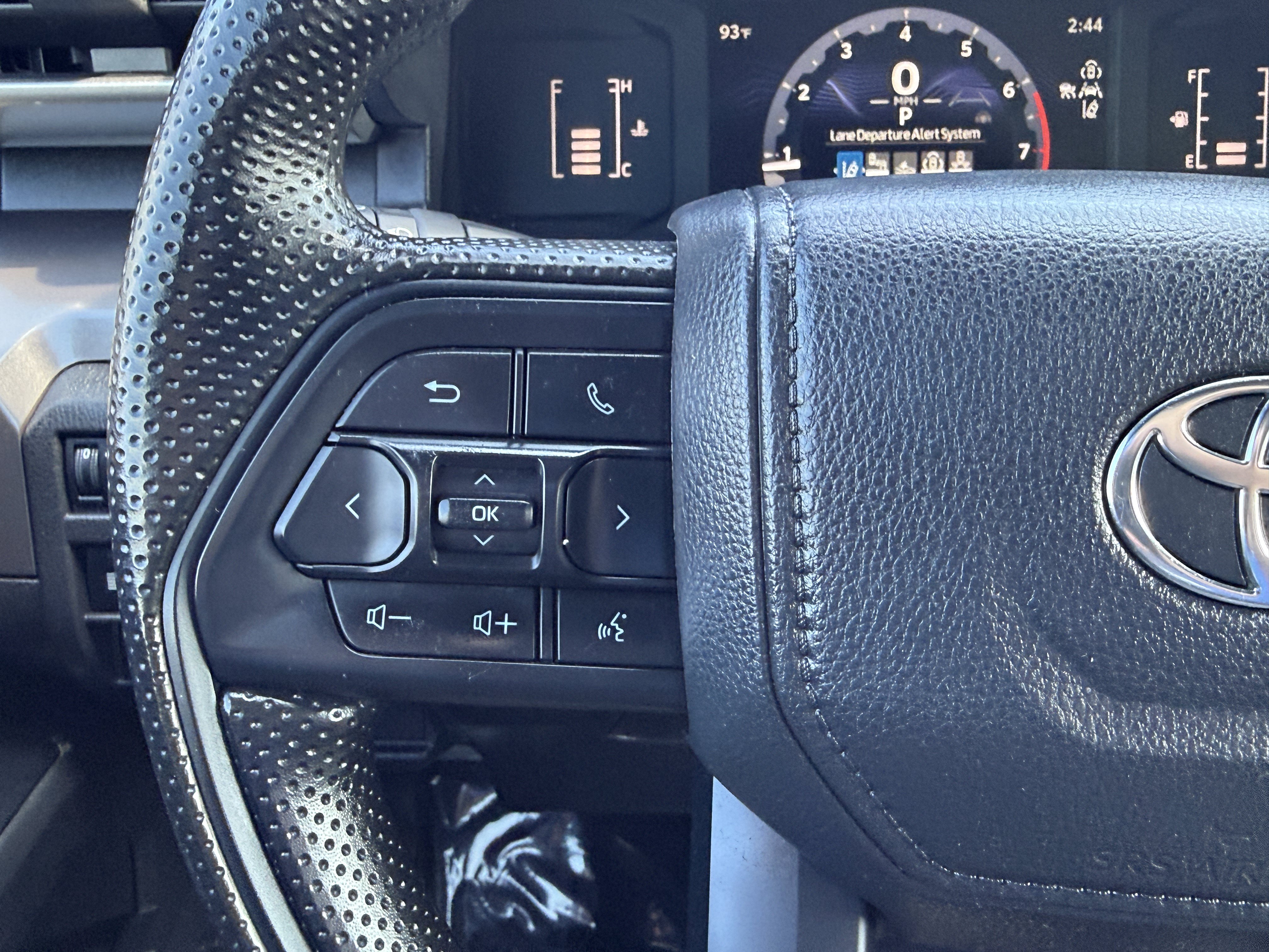 Used 2026 Toyota Tacoma SR5 RWD image 19