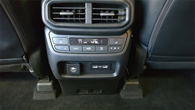 Used 2023 Honda Pilot Elite image 28