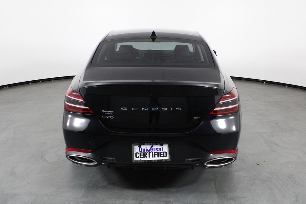 Used 2022 Genesis G70 3.3T RWD image 9