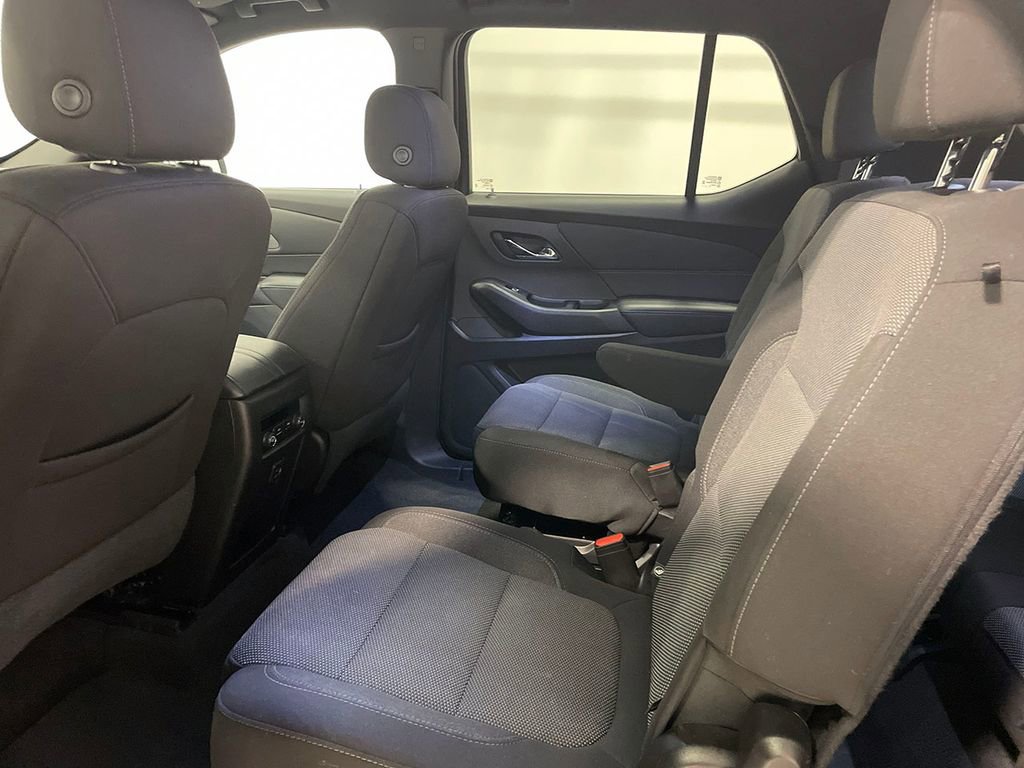 Used 2023 Chevrolet Traverse LT image 33