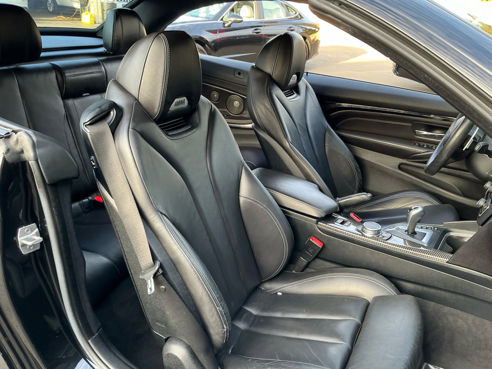 Used 2016 BMW M4 Convertible image 19
