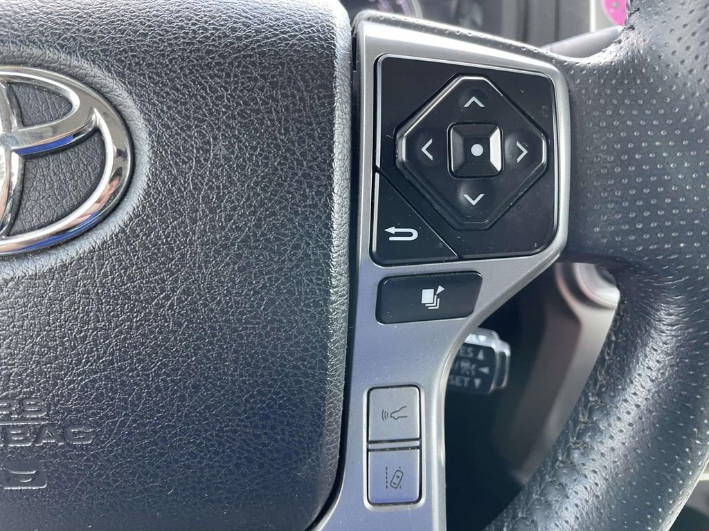 Used 2020 Toyota 4Runner Limited image 29
