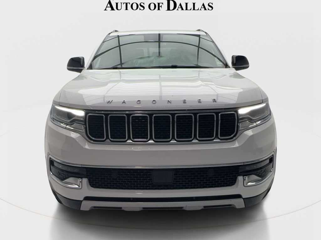 Used 2024 Jeep Wagoneer L Series II RWD image 4