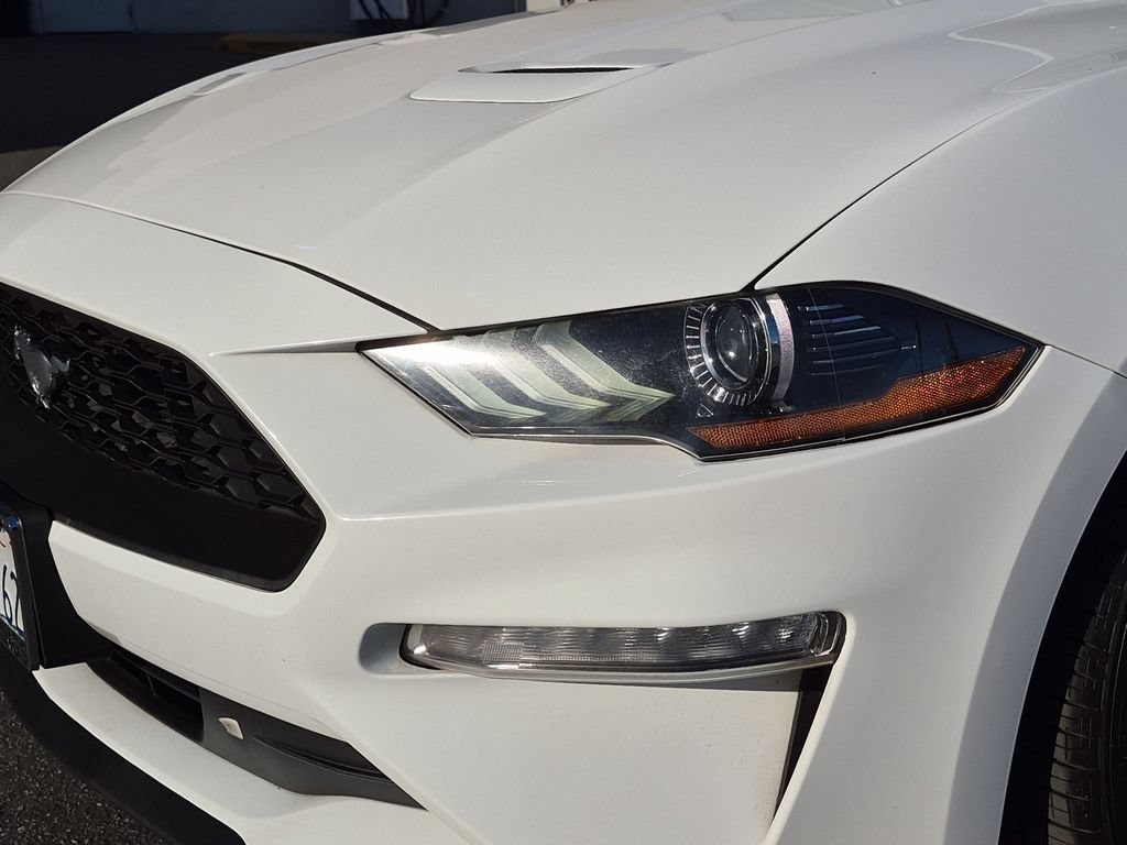 Used 2021 Ford Mustang Coupe RWD image 8