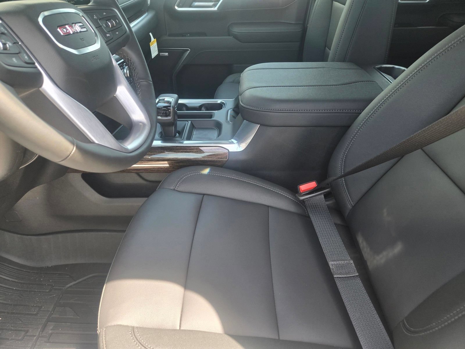 New 2026 GMC Sierra 1500 Elevation w/ Elevation Premium Package AWD/4WD image 11