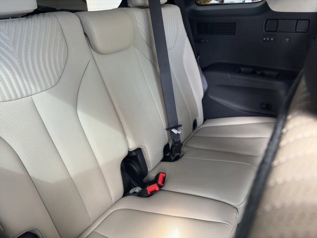 Used 2024 Hyundai Palisade Calligraphy AWD/4WD image 29
