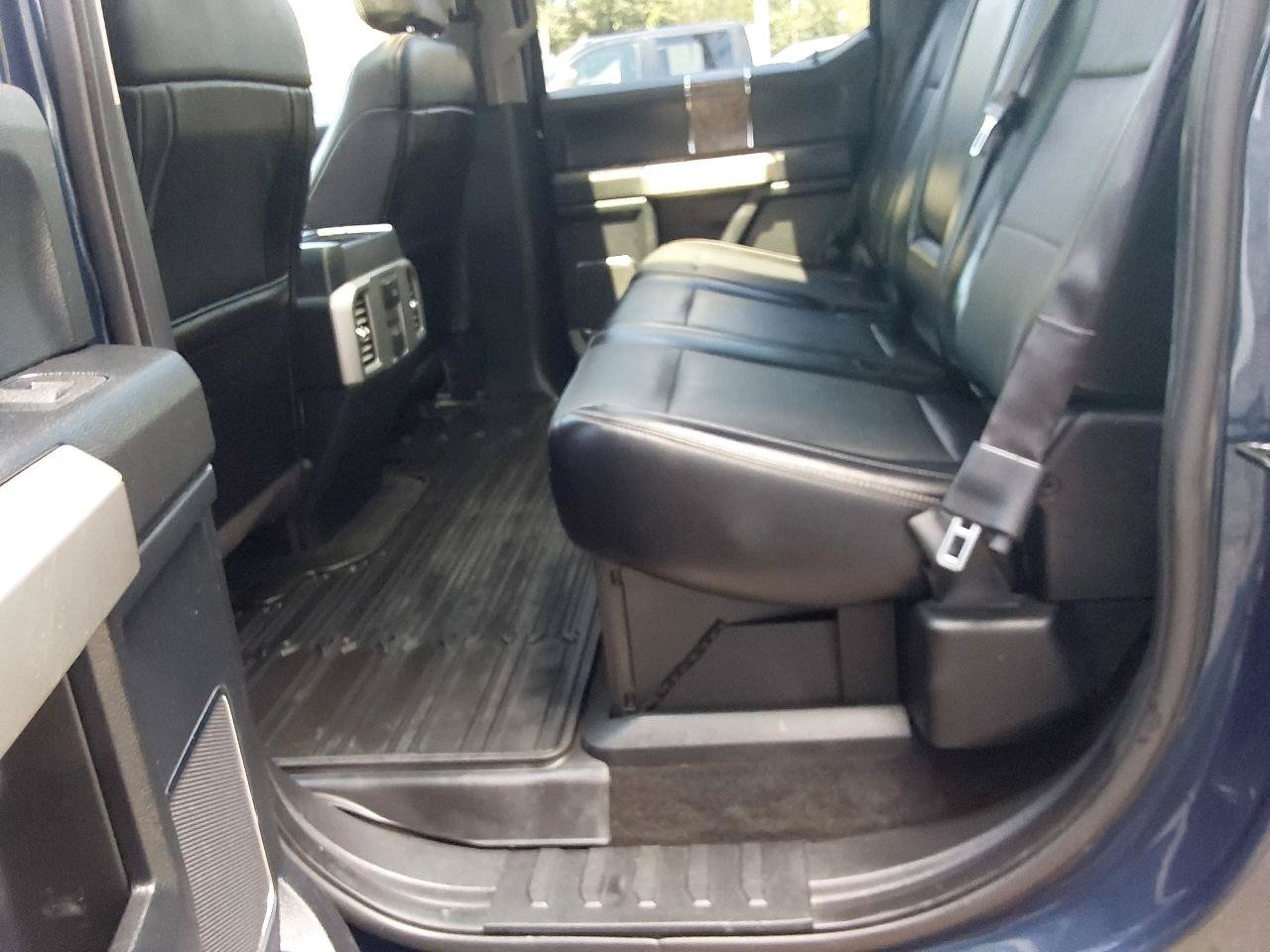 Used 2017 Ford F350 Lariat w/ Lariat Ultimate Package AWD/4WD image 30