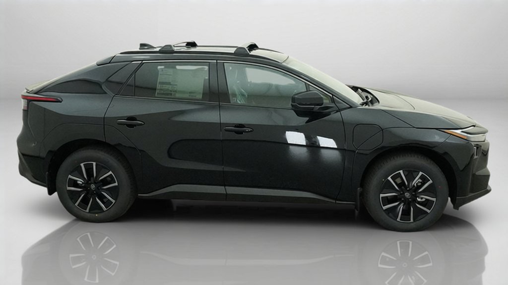 New 2026 Toyota bZ FWD image 7