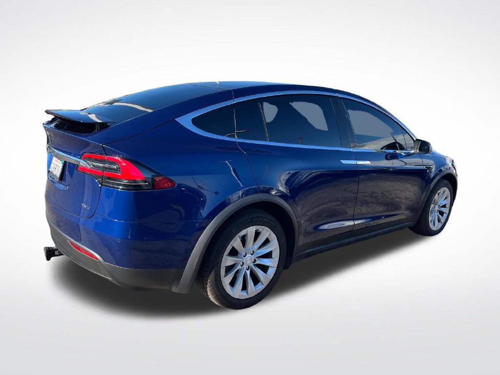 Used 2017 Tesla Model X 75D AWD/4WD image 5