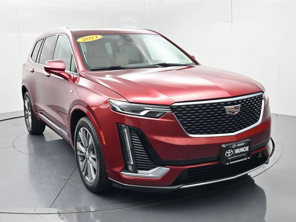 Used 2021 Cadillac XT6 Premium Luxury AWD/4WD image 2
