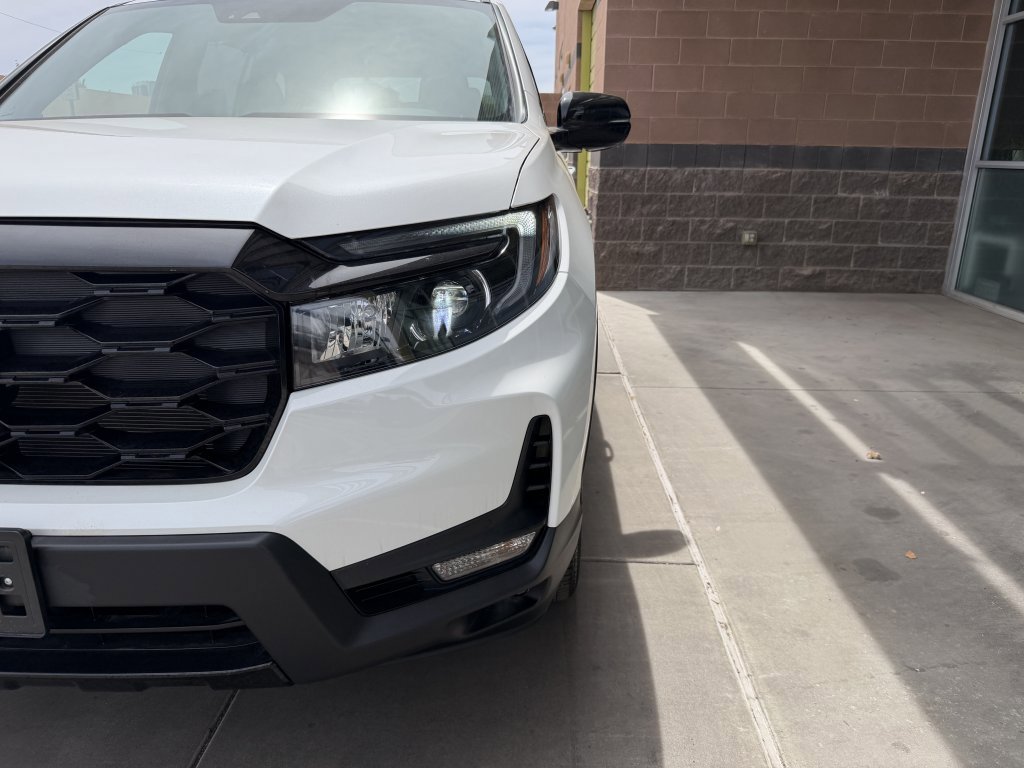 Used 2023 Honda Passport Elite image 11