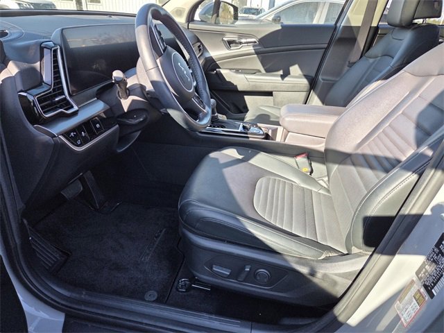 Used 2023 Kia Sportage SX image 10